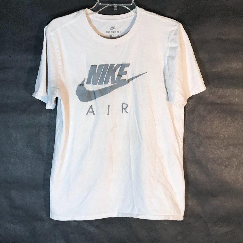 NIKE AIR White Short Sleeve Size Medium Tee T Shirt Big Swoosh Center EUC